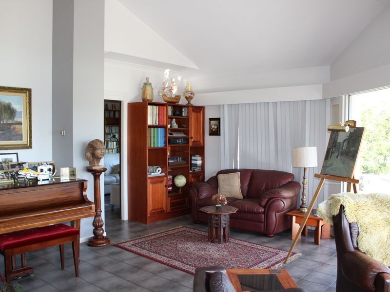 33 Parrabel Street, Bega NSW 2550