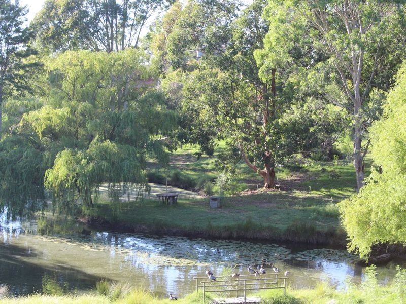 33 Parrabel Street, Bega NSW 2550