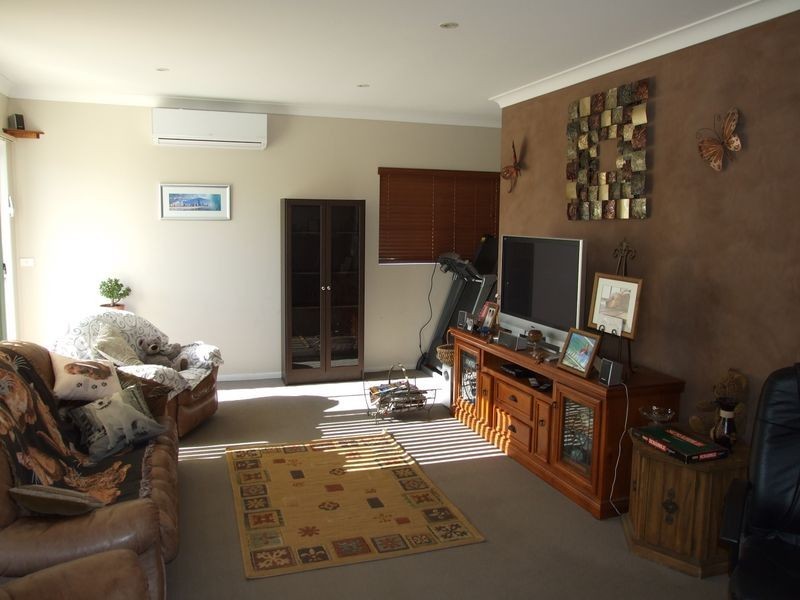77 Max Slater Drive, Bega NSW 2550