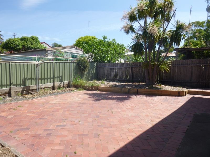 2 Sattler Street, Bega NSW 2550
