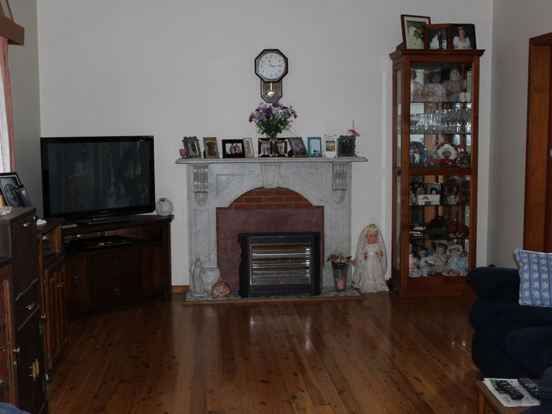 4 Meringo Street, Bega NSW 2550