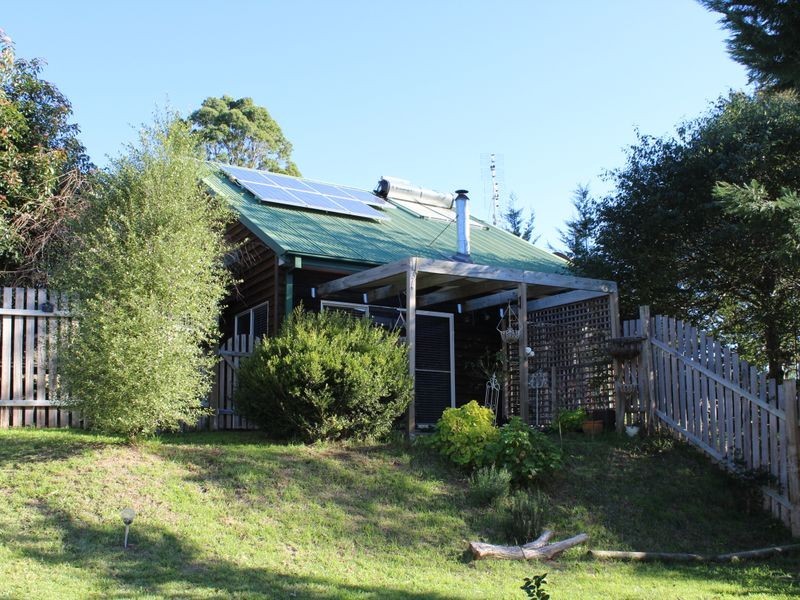 6 Bega Street, Cobargo NSW 2550