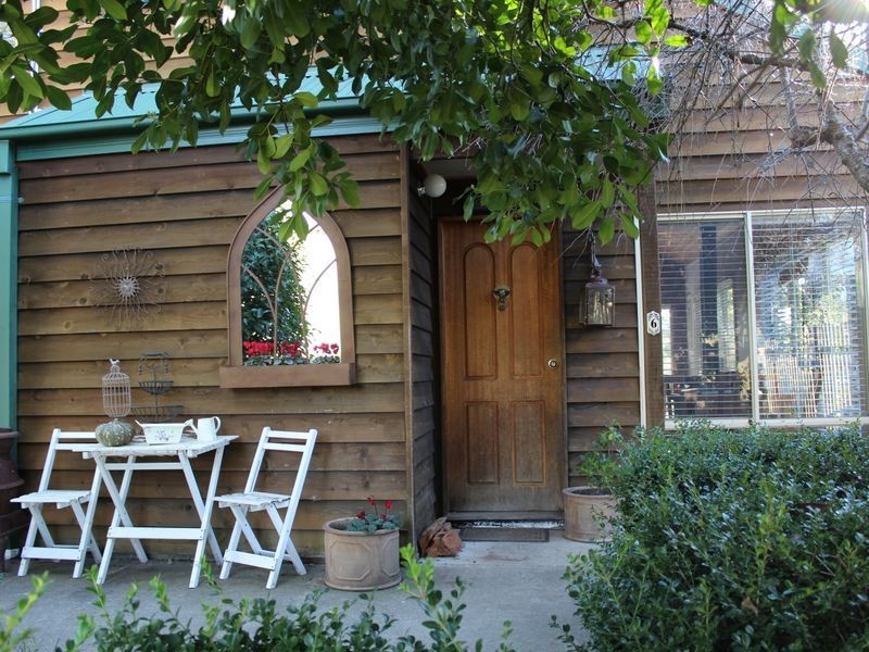 6 Bega Street, Cobargo NSW 2550