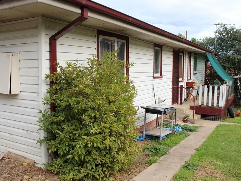9 Bunyarra Drive, Bega NSW 2550