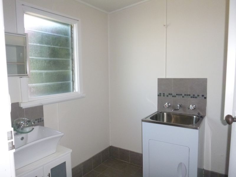 2 Minyama Parade, Bega NSW 2550