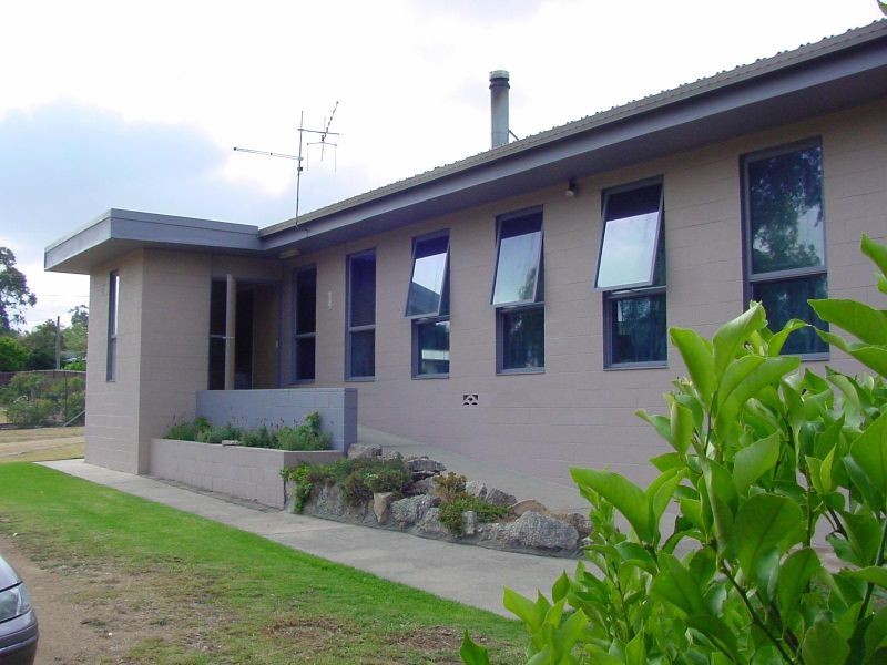 75 Valley Street, Bega NSW 2550
