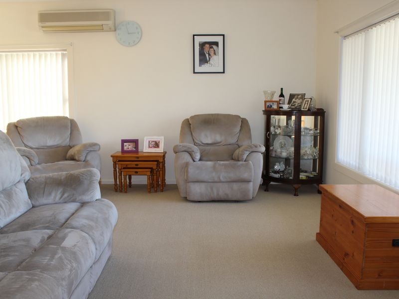 27 Gordon Street, Bega NSW 2550