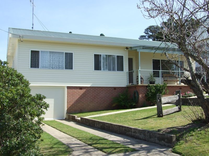 27 Gordon Street, Bega NSW 2550