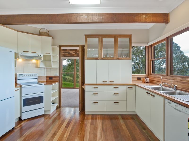 72 Gillcrest Drive, Bega NSW 2550