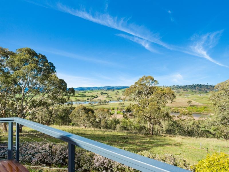 72 Gillcrest Drive, Bega NSW 2550