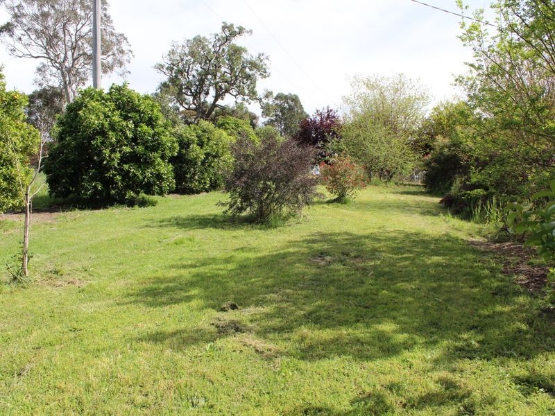 11 Kerrisons Lane, Bega NSW 2550