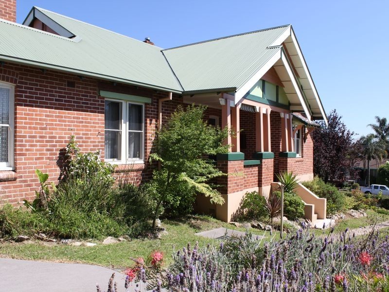 18 High Street, Bega NSW 2550