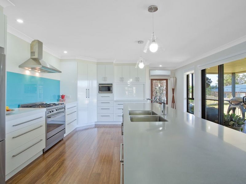 40 Glen Mia Drive, Bega NSW 2550
