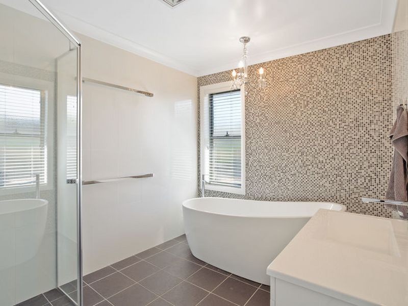 40 Glen Mia Drive, Bega NSW 2550