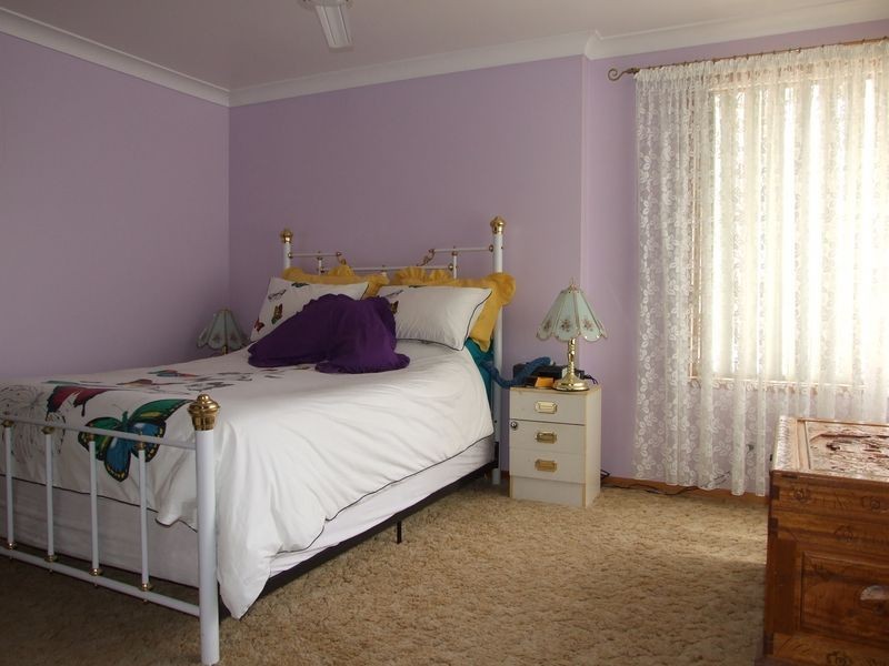 17 Kooringal Place, Bega NSW 2550