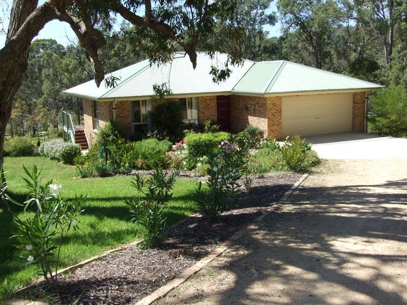 99 Mountview Close, Bega NSW 2550