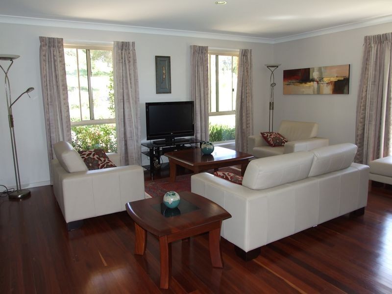 99 Mountview Close, Bega NSW 2550