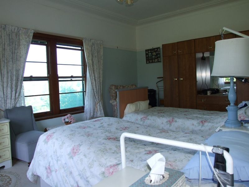 5 Belmore Street, Bega NSW 2550