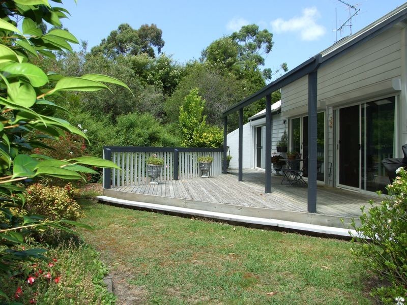 15 Strathmore Crescent, Kalaru NSW 2550