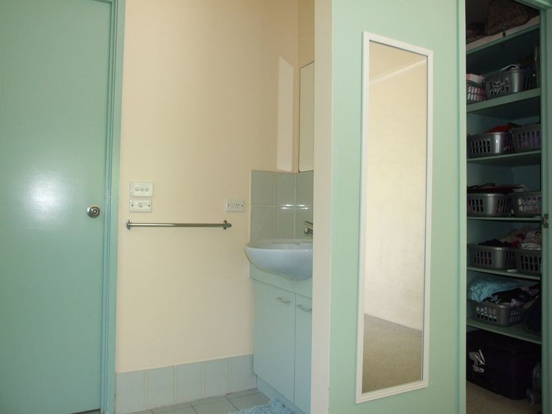 15 Strathmore Crescent, Kalaru NSW 2550