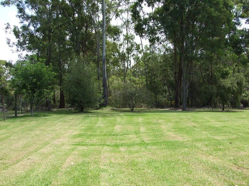 15 Strathmore Crescent, Kalaru NSW 2550