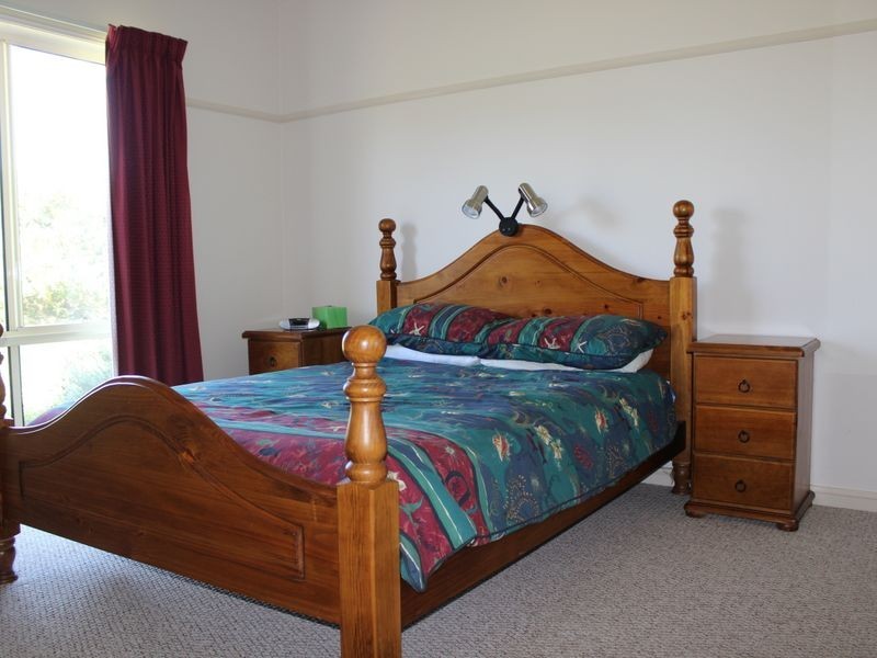 Mynora South Head Road, Moruya NSW 2537
