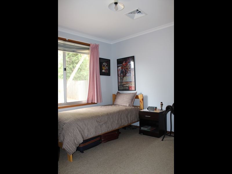 7 Ballima Court, Bega NSW 2550