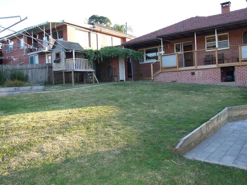 2 Meringo Street, Bega NSW 2550