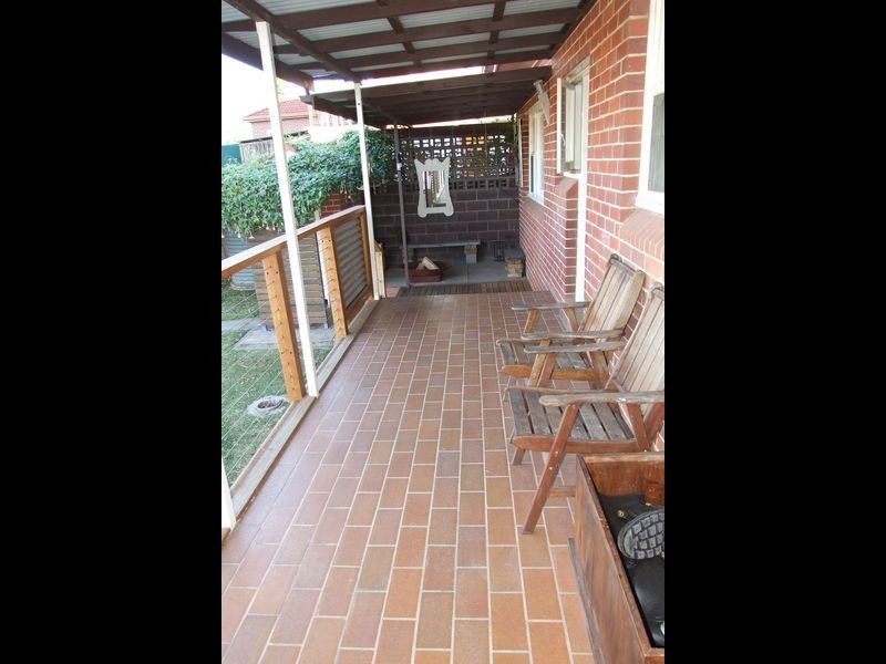 2 Meringo Street, Bega NSW 2550