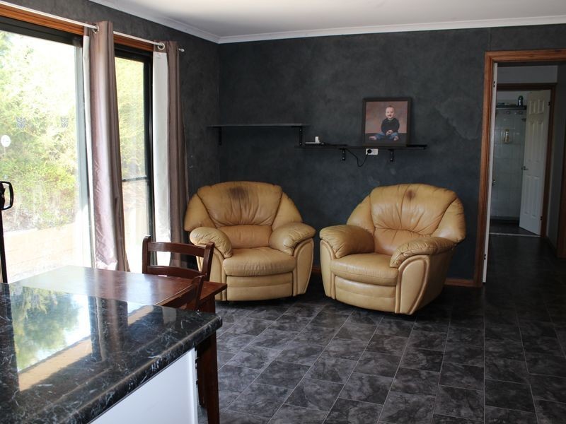 3 Wattle Place, Bega NSW 2550