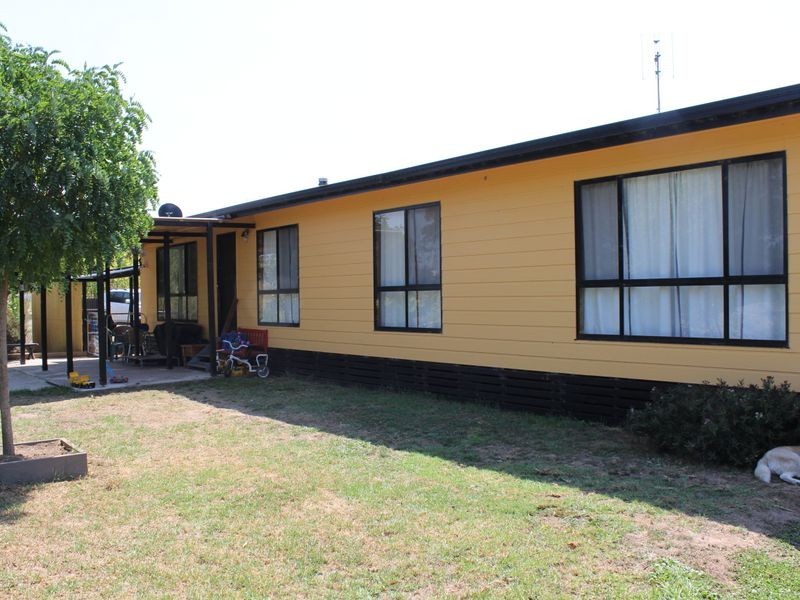 3 Wattle Place, Bega NSW 2550