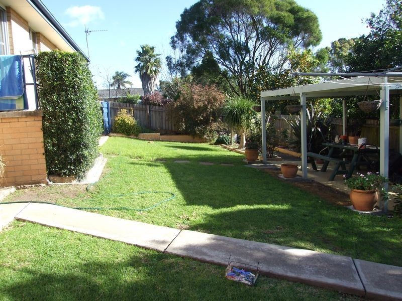 2 Deborah Cresent, Bega NSW 2550