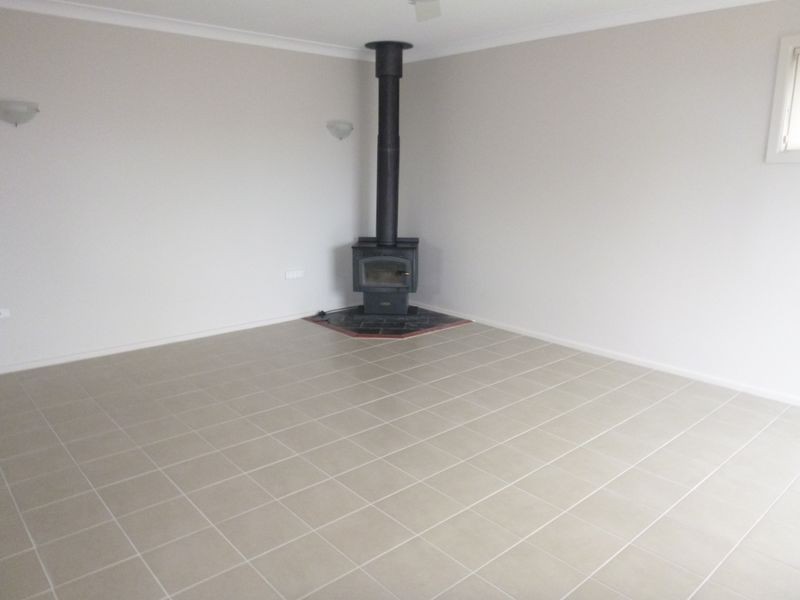 32 Tathra Rd, Bega NSW 2550