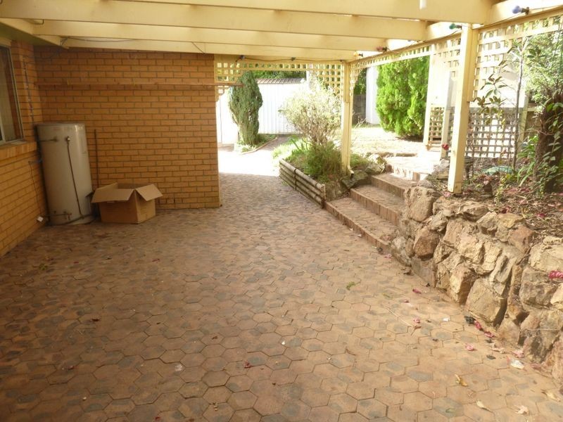 4 Gregory Way, Bega NSW 2550