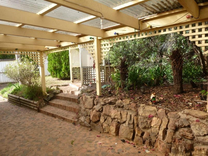 4 Gregory Way, Bega NSW 2550