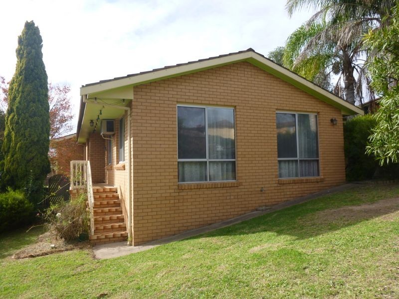 4 Gregory Way, Bega NSW 2550