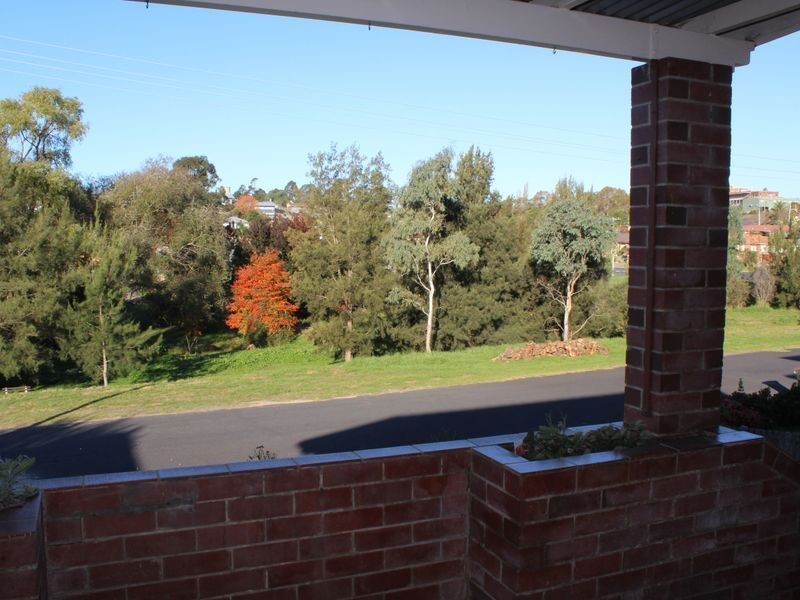 11 Dowling Street, Bega NSW 2550