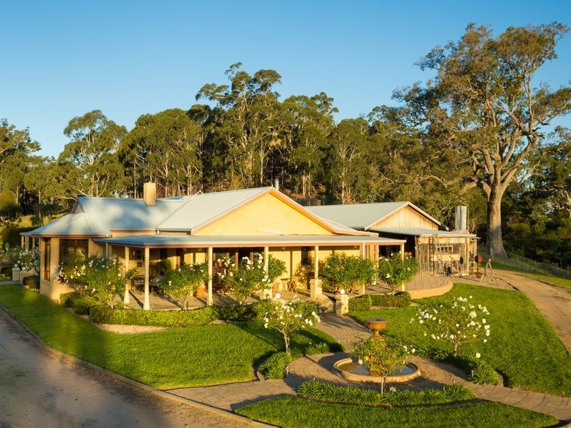 Wongaridgeree/139 Eagles Nest Road, Bega NSW 2550