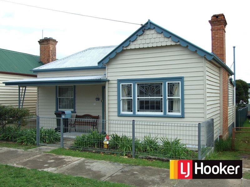 13 Canning Street, Bega NSW 2550