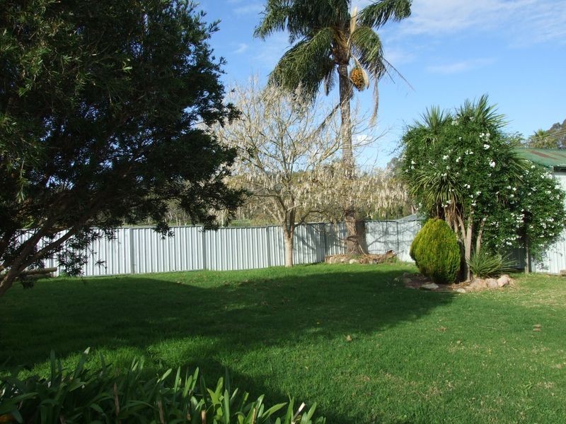 8 Corridgeree Road, Bega NSW 2550