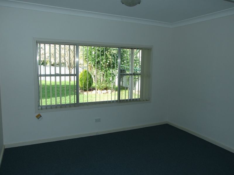8 Corridgeree Road, Bega NSW 2550