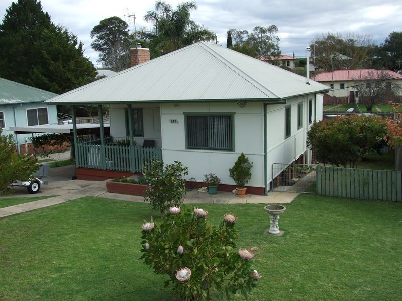 111 Ravenswood Street, Bega NSW 2550