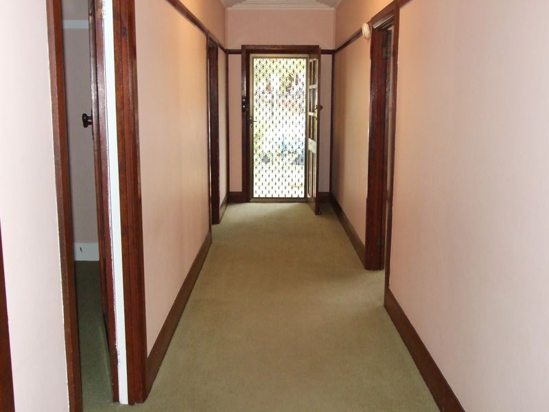 174 Auckland Street, Bega NSW 2550
