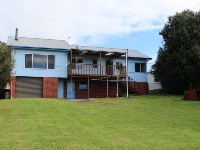 22 Tathra Road, Bega NSW 2550