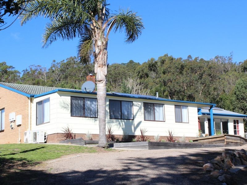 11 Gillespie Street, Cobargo NSW 2550