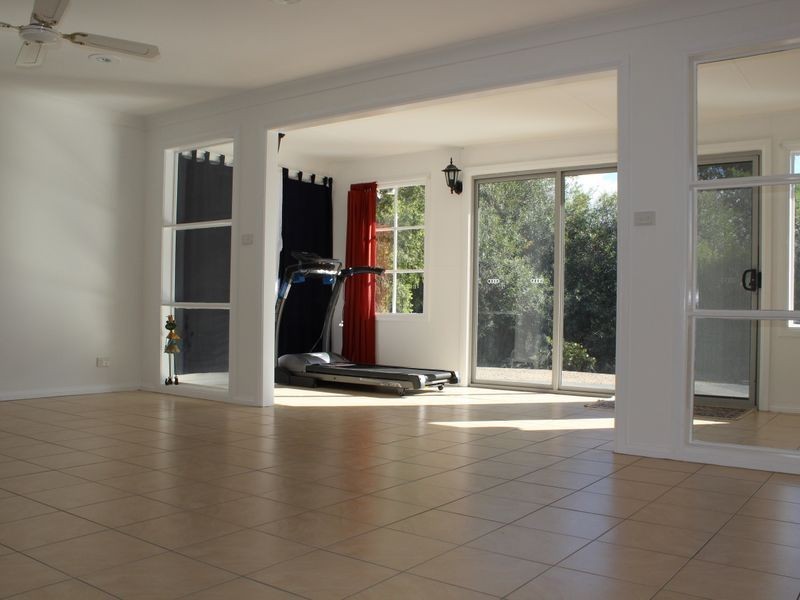11 Gillespie Street, Cobargo NSW 2550