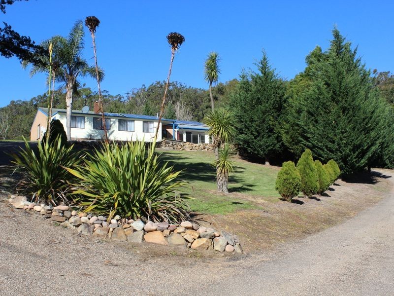 11 Gillespie Street, Cobargo NSW 2550