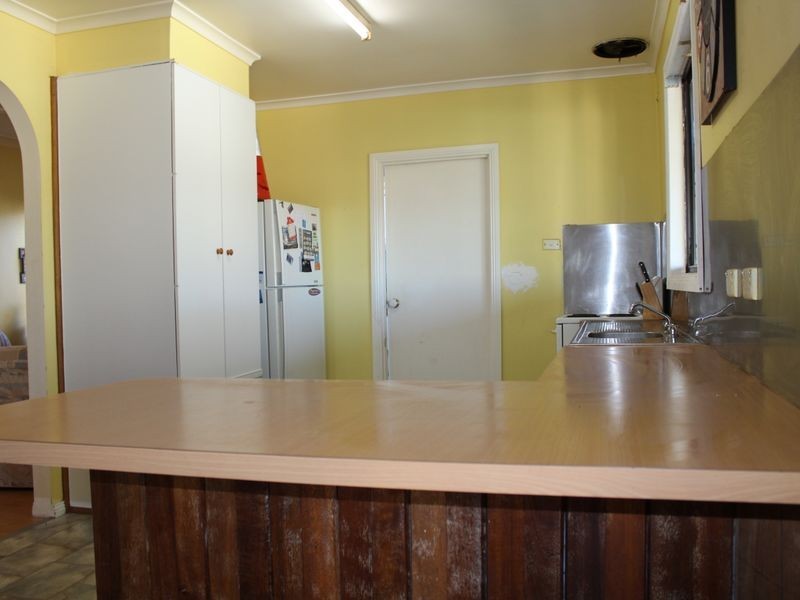 2 Prospect Street, Bega NSW 2550