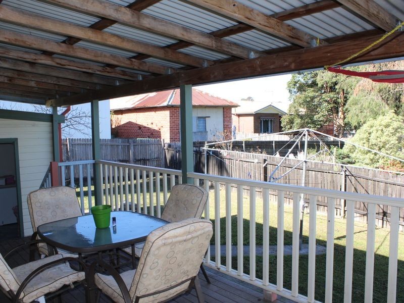 2 Prospect Street, Bega NSW 2550