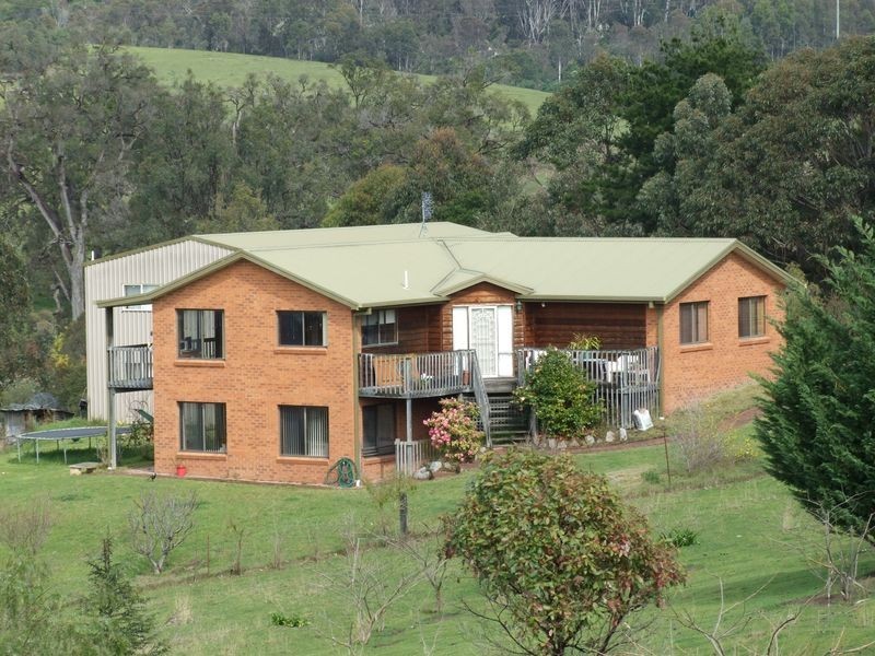 73 Narrawa Place, Bega NSW 2550